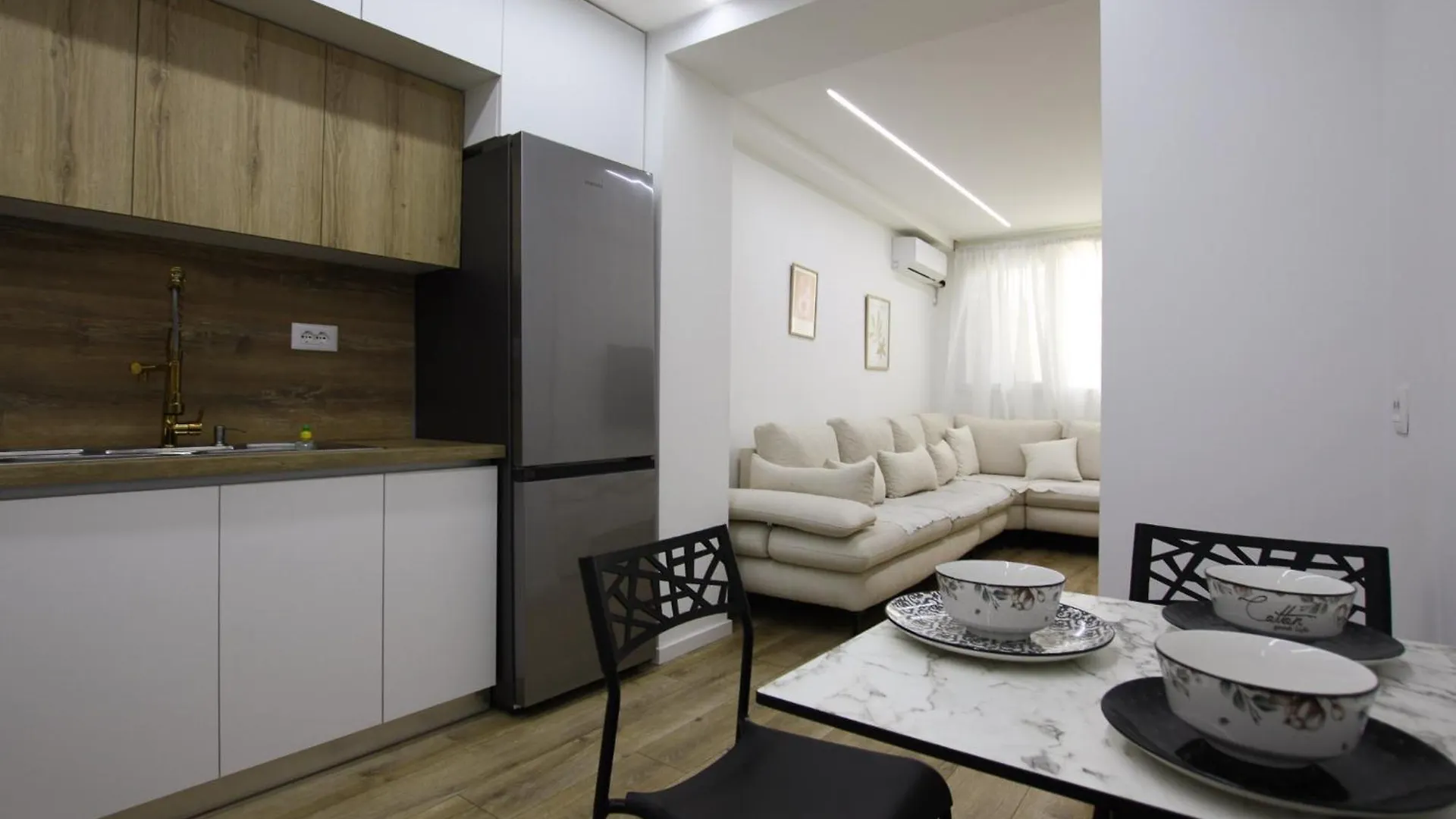 Apartment'S Cosy Tirana